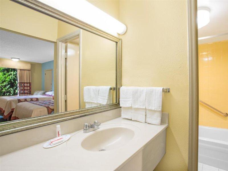 Super 8 By Wyndham Dunn Motel Dış mekan fotoğraf